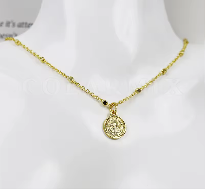 15506164 Cadena y dije San Benito en oro laminado 18k (3 capas)