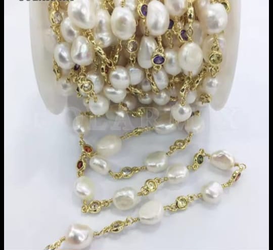 28613108 Collar camisero de perlas de rio