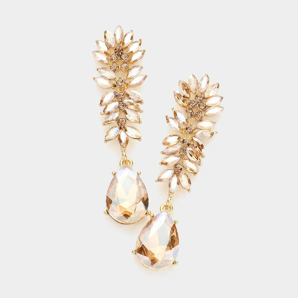 Pendientes largos con pavé de piedras marquesas y lagrima de cristal