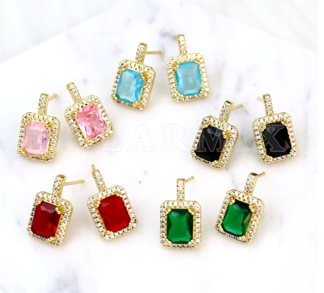 60758772 Aretes con piedras rectagunlares en oro laminado 18k (3 Capas)
