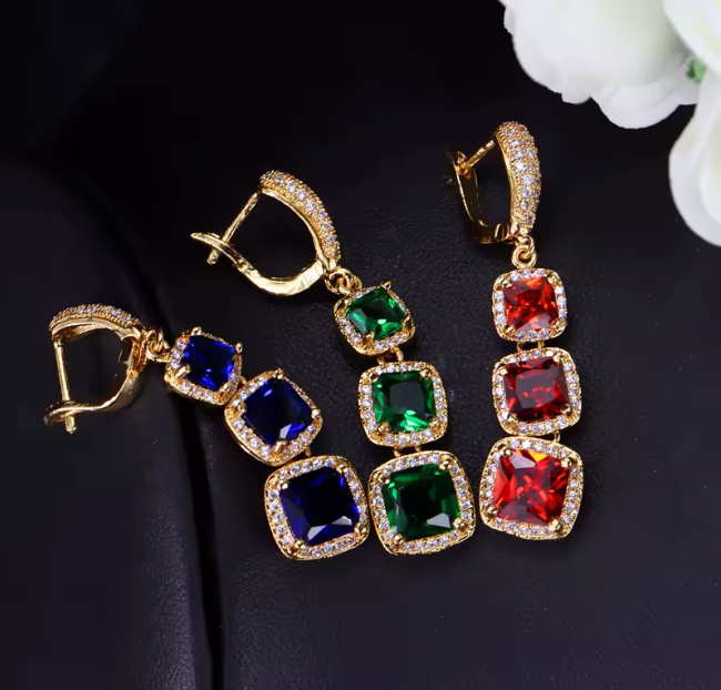 Conjunto de cadena y aretes con piedra cuadrada y circonita cubica (CZ) AAA