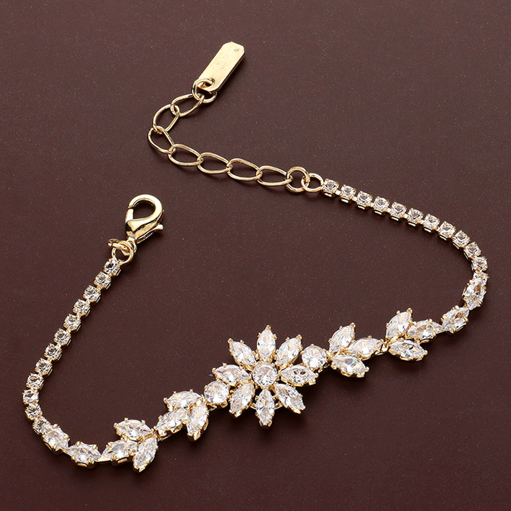 Pulsera con piedras marquesas en forma de flor en circonita cubica CZ