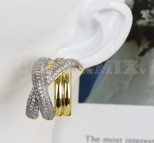 01890548 Aretes X con pavé en circonita cubica CZ en oro laminado 18k (3capas)