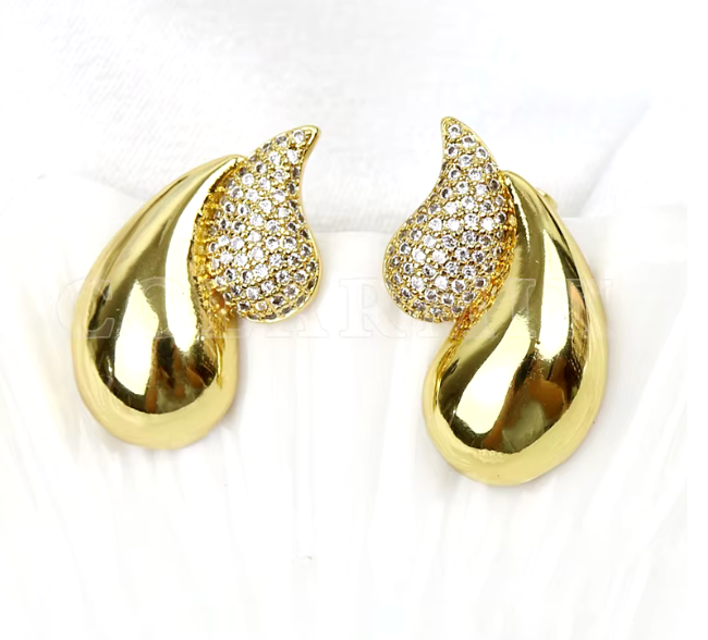 51507700 Aretes gotas doble en oro laminado 18k (3 Capas)