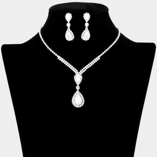 Conjunto de collar y aretes con doble piedra lagrima y acentuado con circonitas CZ