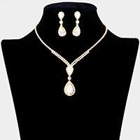 92694004 Conjunto de collar y aretes adornado con piedras lagrimas y brillantes de imitación