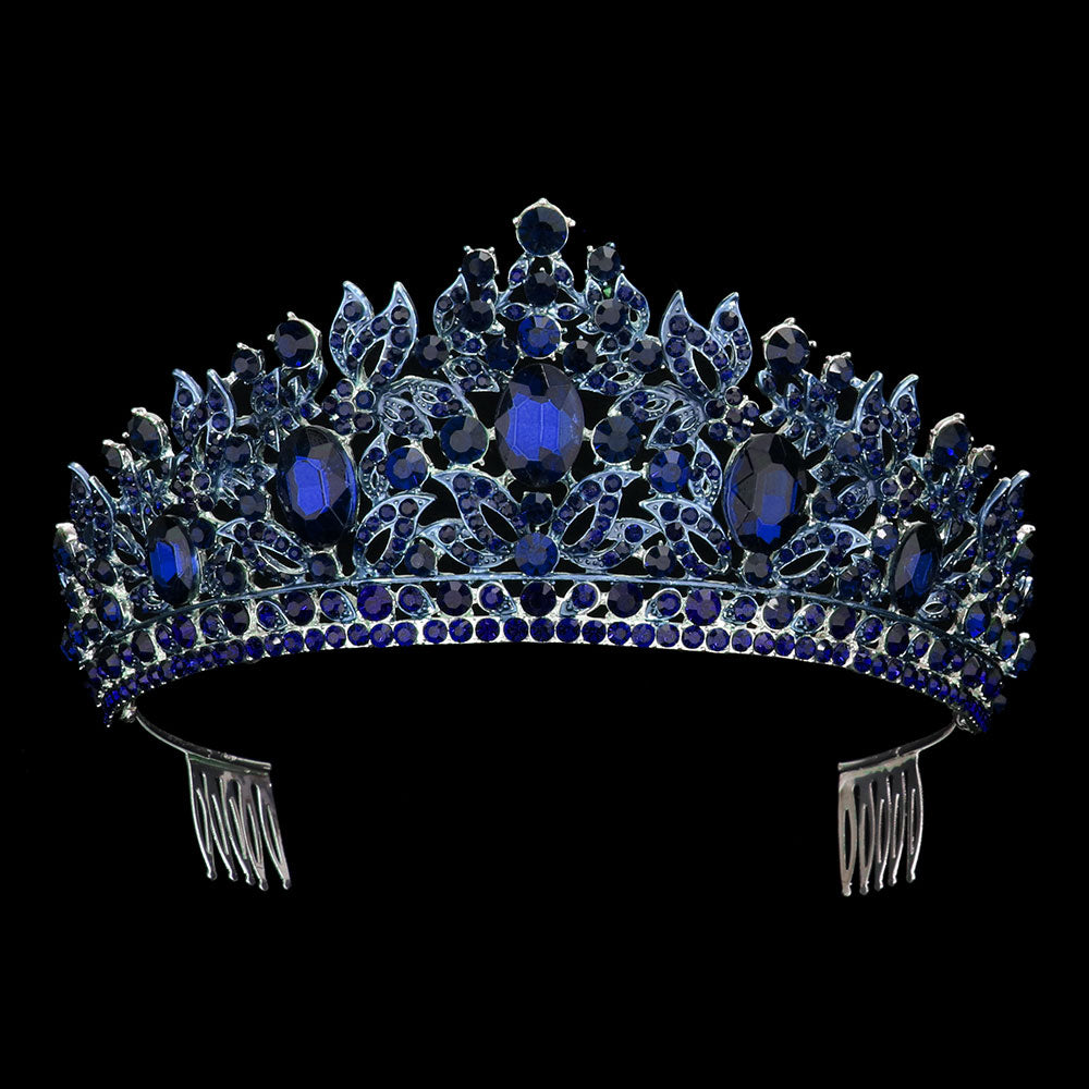 Tiara con racimo de hojas y detalles en piedra ovalada