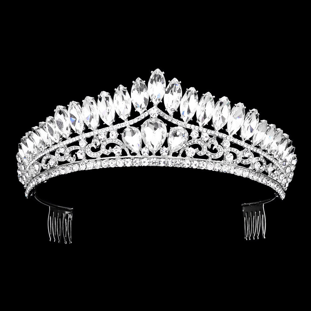 Tiara en racimo de piedra marquesa