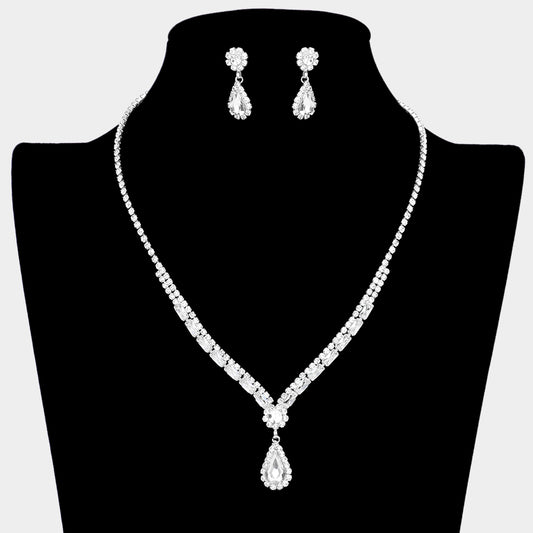 Set collar y aretes con piedras lagrimas y brillantes