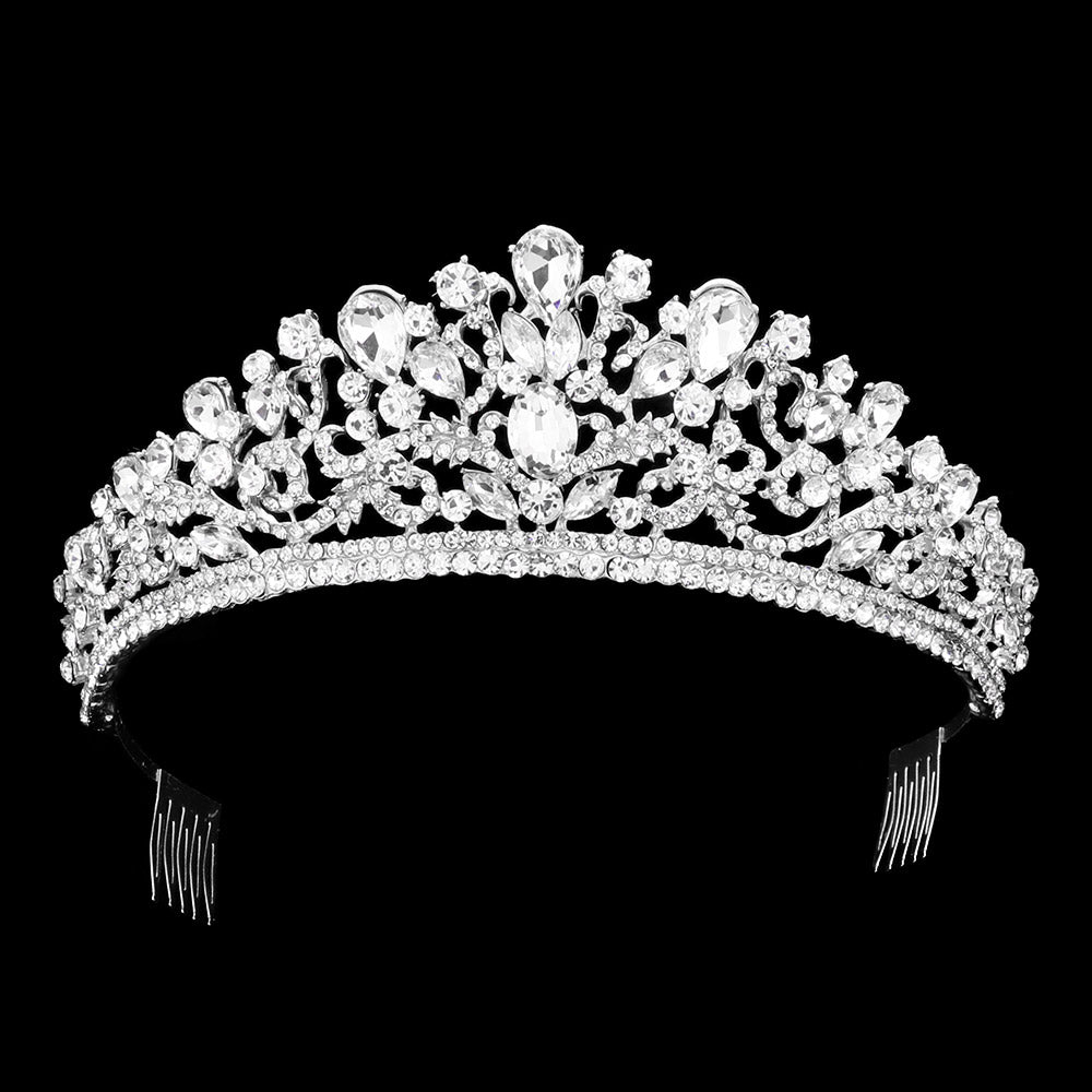 TH23-41209 Tiara acentuada con piedras lagrimas y ribete en brillantes