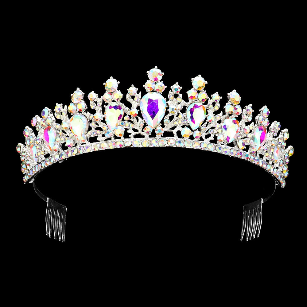 TH23-41216 Tiara acentuada con piedras lagrimas y ribete en brillantes