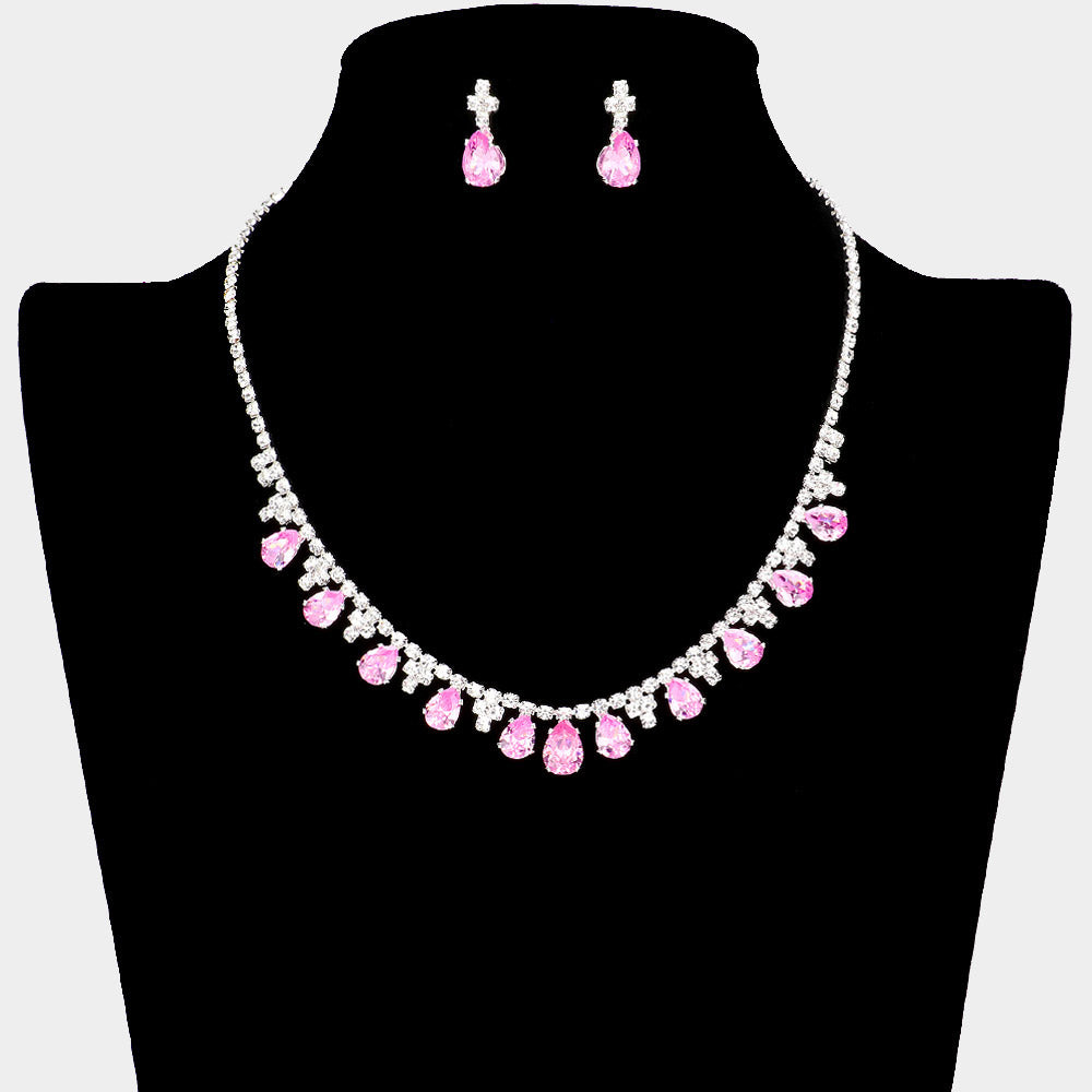 RN36-22339 Conjunto de collar y aretes con detalles en piedras lagrimas y piedras circonitas CZ