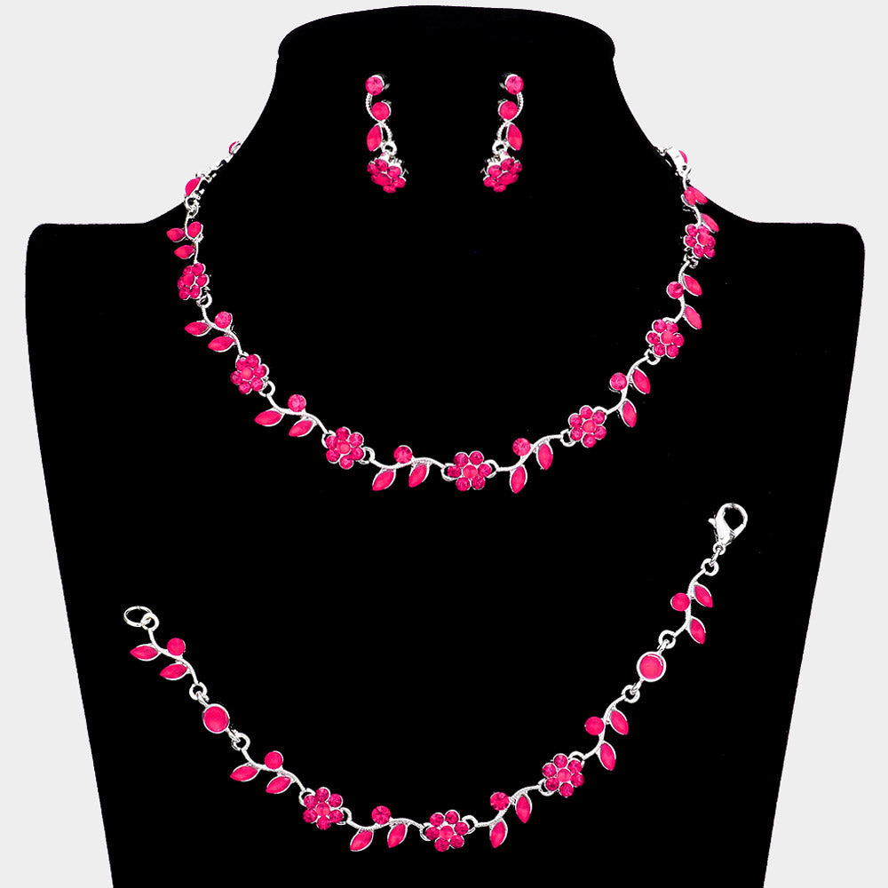 Set collar, pulsera y pendientes acentuados con flores y hojas en brillantes de imitación