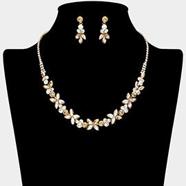 86664692 Conjunto de collar y aretes adornado con piedras marquesas y brillantes de imitación
