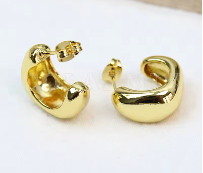 83562228 Aretes geométricos en oro laminado 18k (3capas)