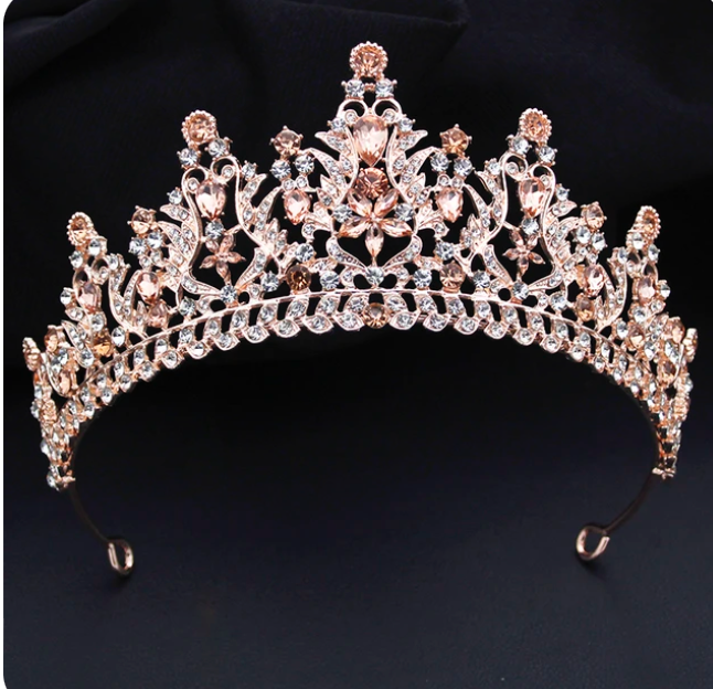C3823 Tiara con piedras marquesas y brillantes de imitacion