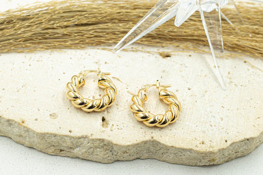 Aretes grabado de trenza oro laminado 18k