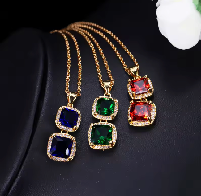 Conjunto de cadena y aretes con piedra cuadrada y circonita cubica (CZ) AAA